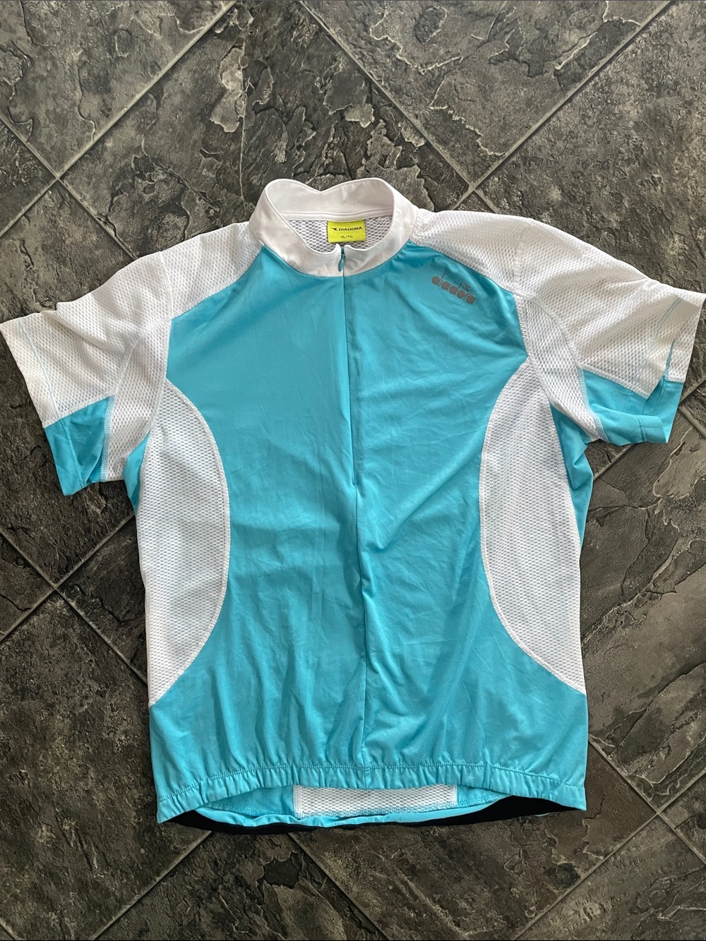 DIADORA Women’s Aqua & White Short-Sleeve Mesh Sporty Athletic Cycling Jersey